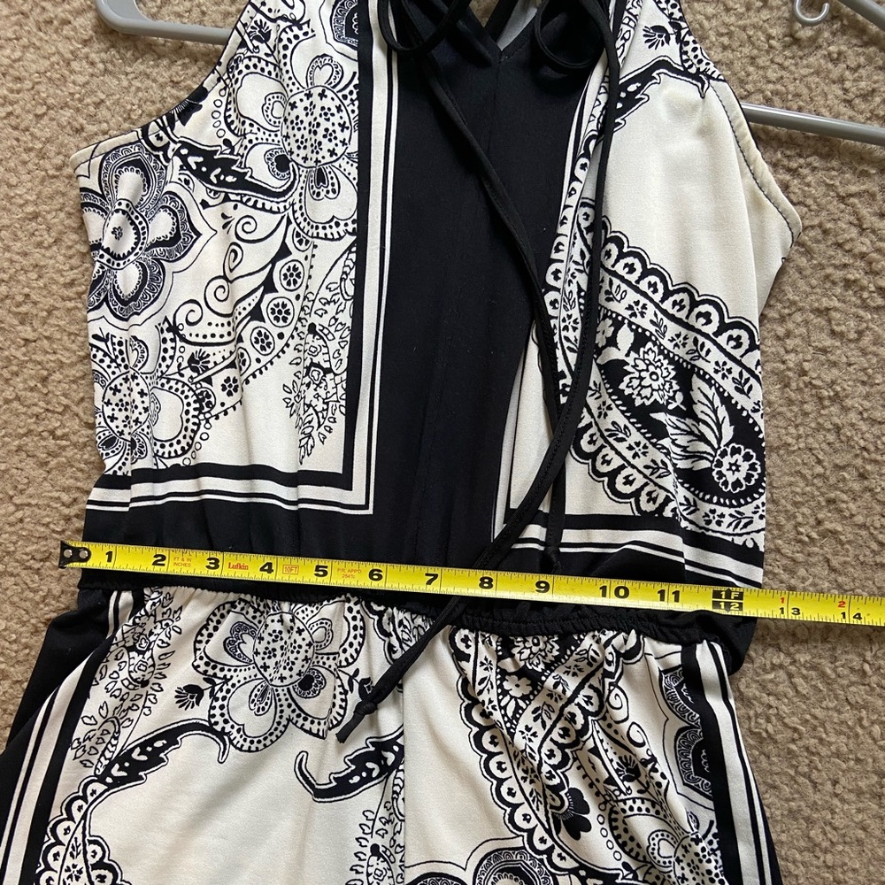 Patterned romper - Picture 3 of 3